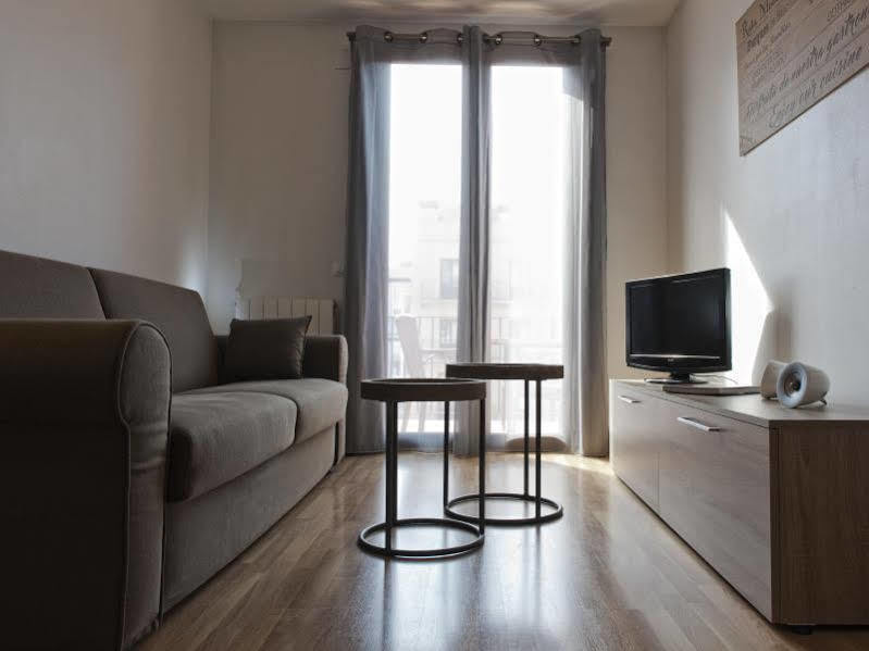 Mh Apartments Liceo Барселона Экстерьер фото