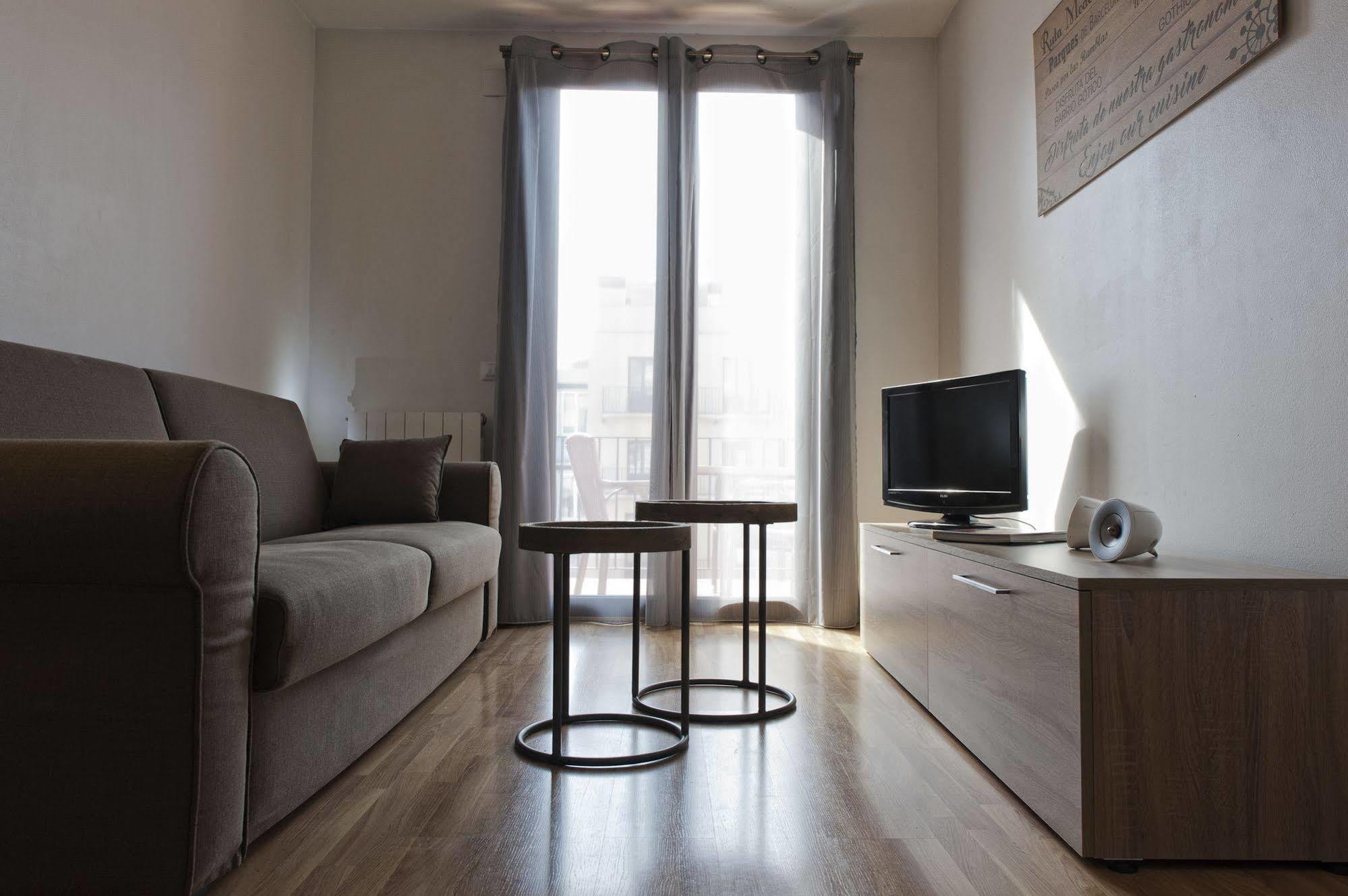 Mh Apartments Liceo Барселона Экстерьер фото
