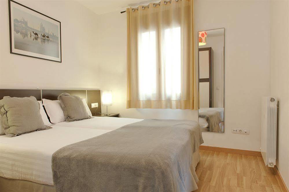 Mh Apartments Liceo Барселона Экстерьер фото