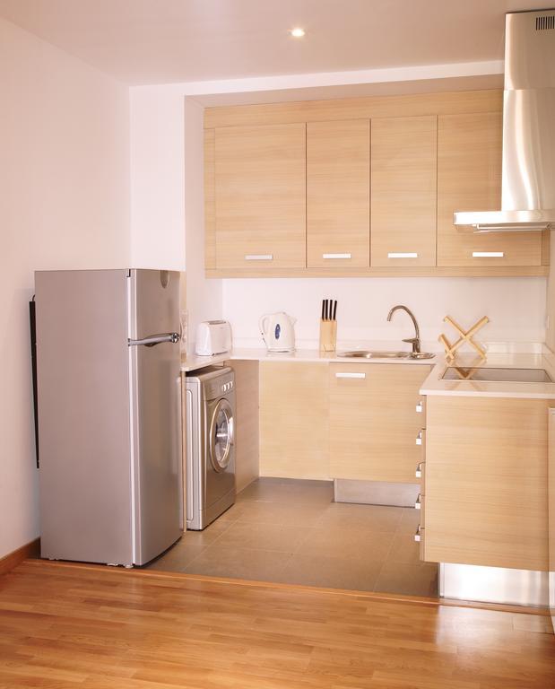 Mh Apartments Liceo Барселона Экстерьер фото